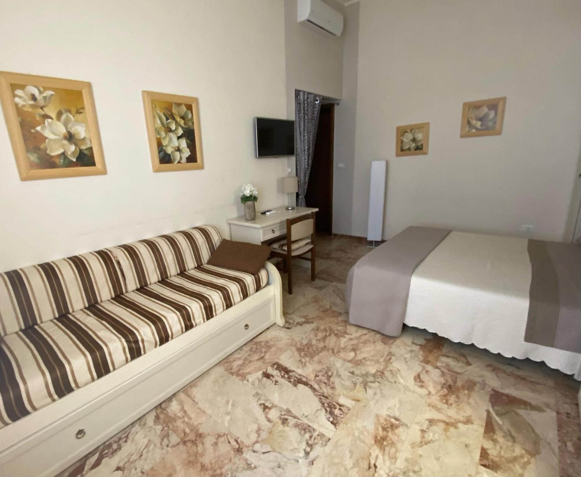 Villa Lazzari B&B Tra I Due Mari Maglie Ngoại thất bức ảnh